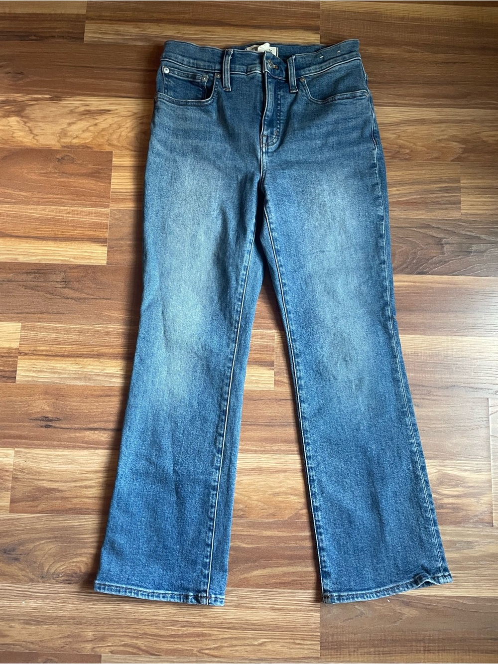 Madewell Mid-Rise Kick Out Crop Jeans Size 27 Medium Wash Cropped Flare Denim